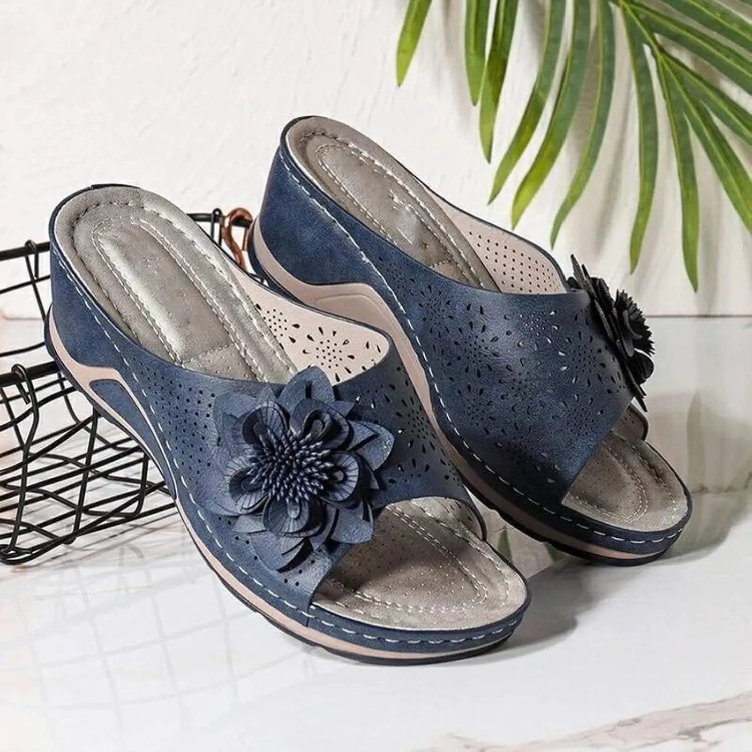 3D Floral Cutout Women's Leather Soft Insole Orthopedic Arch Support Sandals, Retro Bohemian Wedge Slippers, Suede Moccasins.