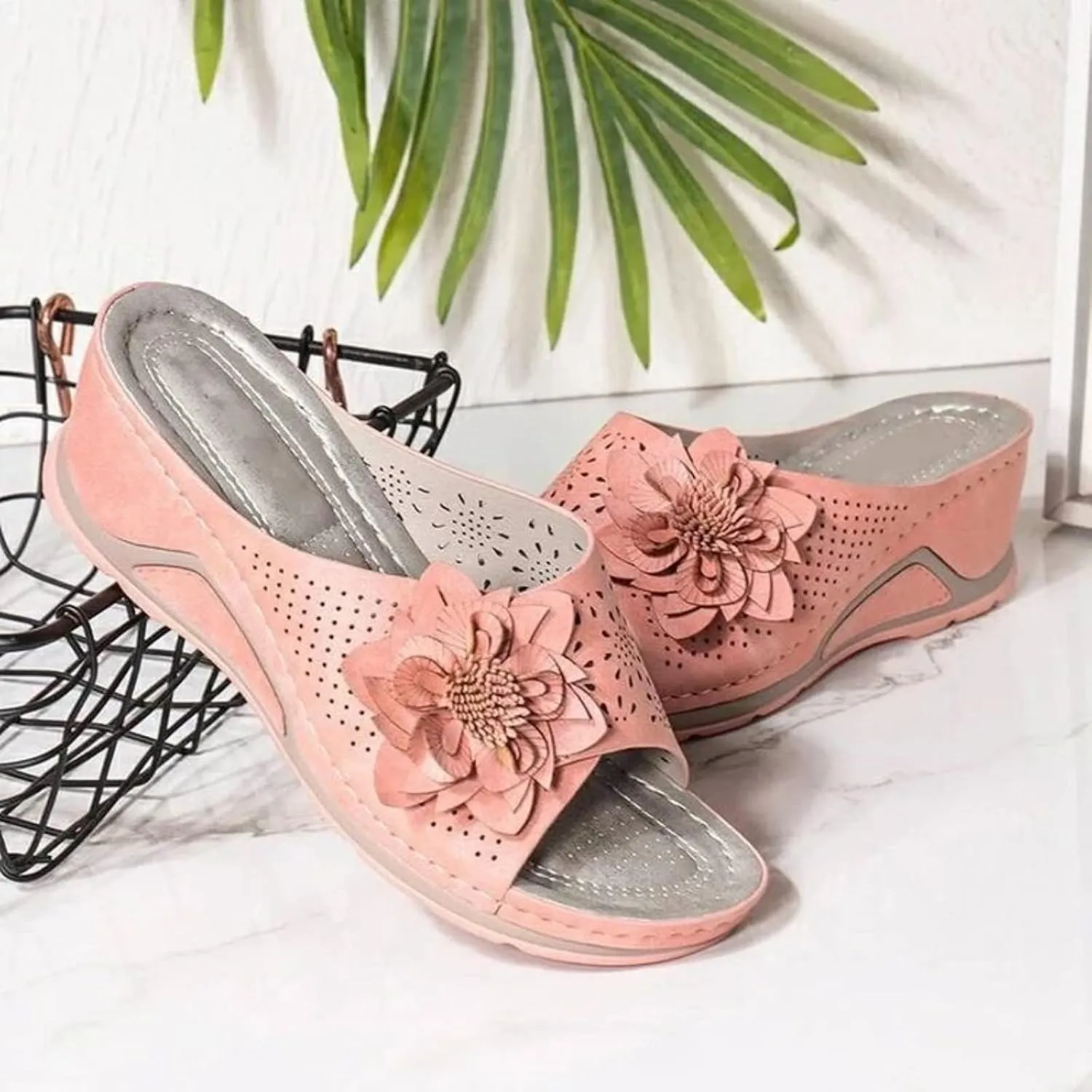 3D Floral Cutout Women's Leather Soft Insole Orthopedic Arch Support Sandals, Retro Bohemian Wedge Slippers, Suede Moccasins.