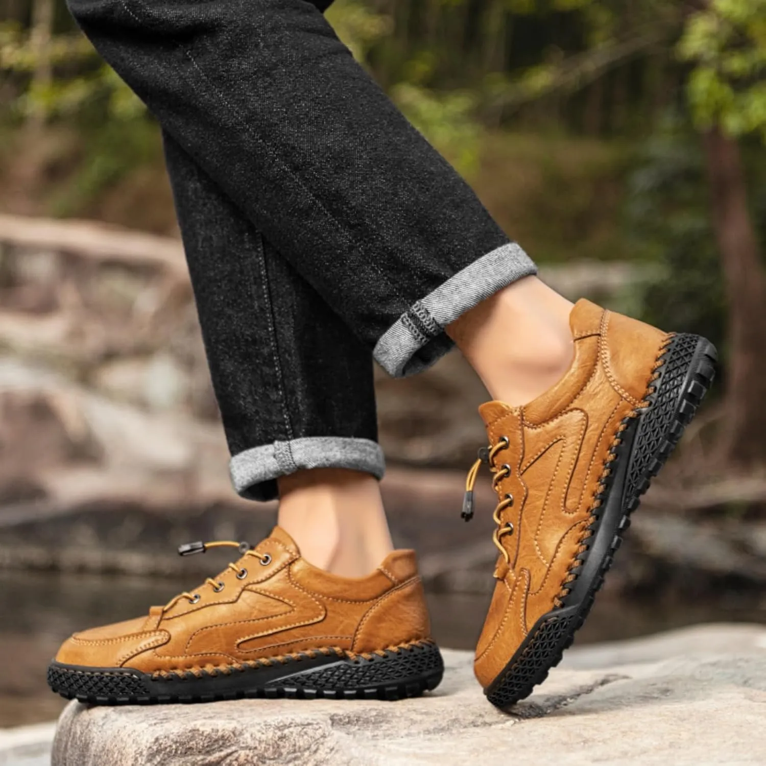 Factory Direct Delivery Directly Shipped from The Factory Mens Casual Shoes, Breathable Leather Sneakers Featuring Handmade Details. These Walking Shoes with Anti - Slip Soles are Suitable.
