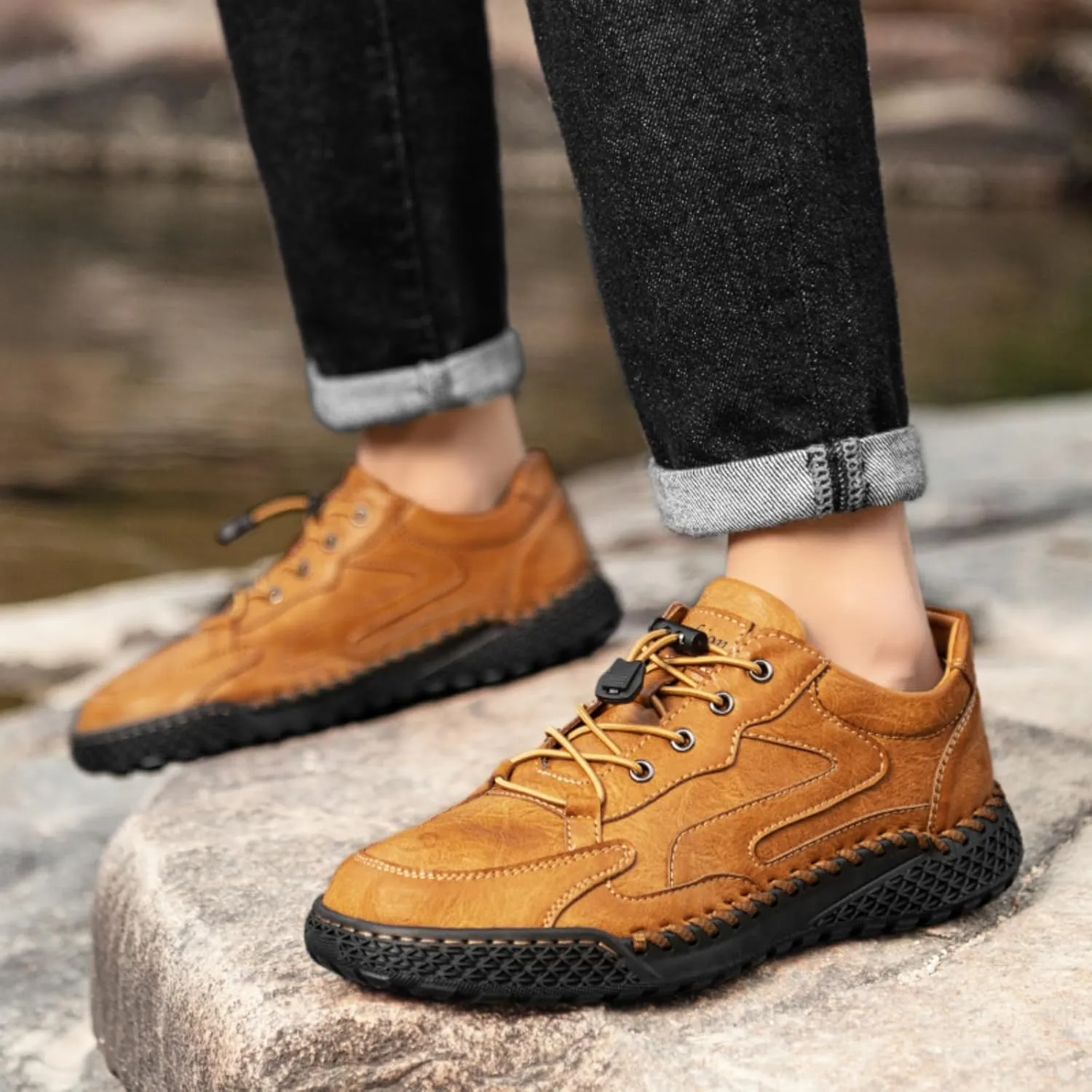 Factory Direct Delivery Directly Shipped from The Factory Mens Casual Shoes, Breathable Leather Sneakers Featuring Handmade Details. These Walking Shoes with Anti - Slip Soles are Suitable.