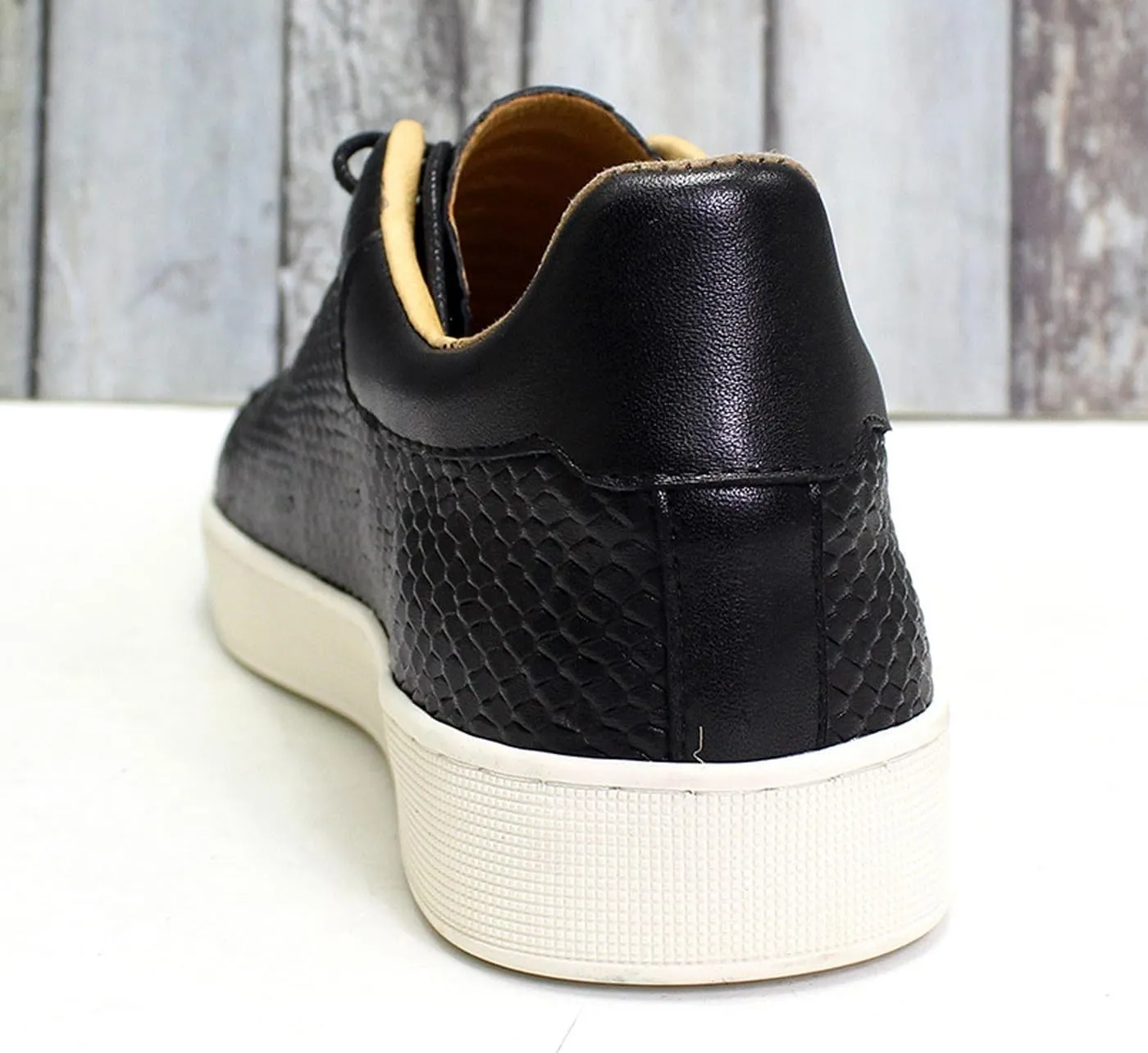 Mens Casual Shoes Genunie Leather Sneakers Comfort Walking Shoes Fashion Modern Breathable Crocodile Embossing Anti-Slip Soles Flat Derby for Men