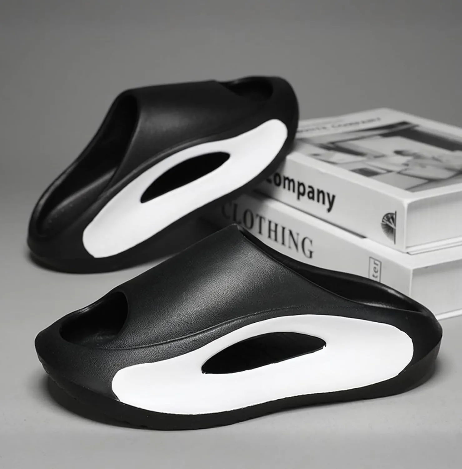 Slide Sandals Men Women Platform Sandals With Comfortable Pillow Slippers Non-Slip Lightweight Shower Shoes