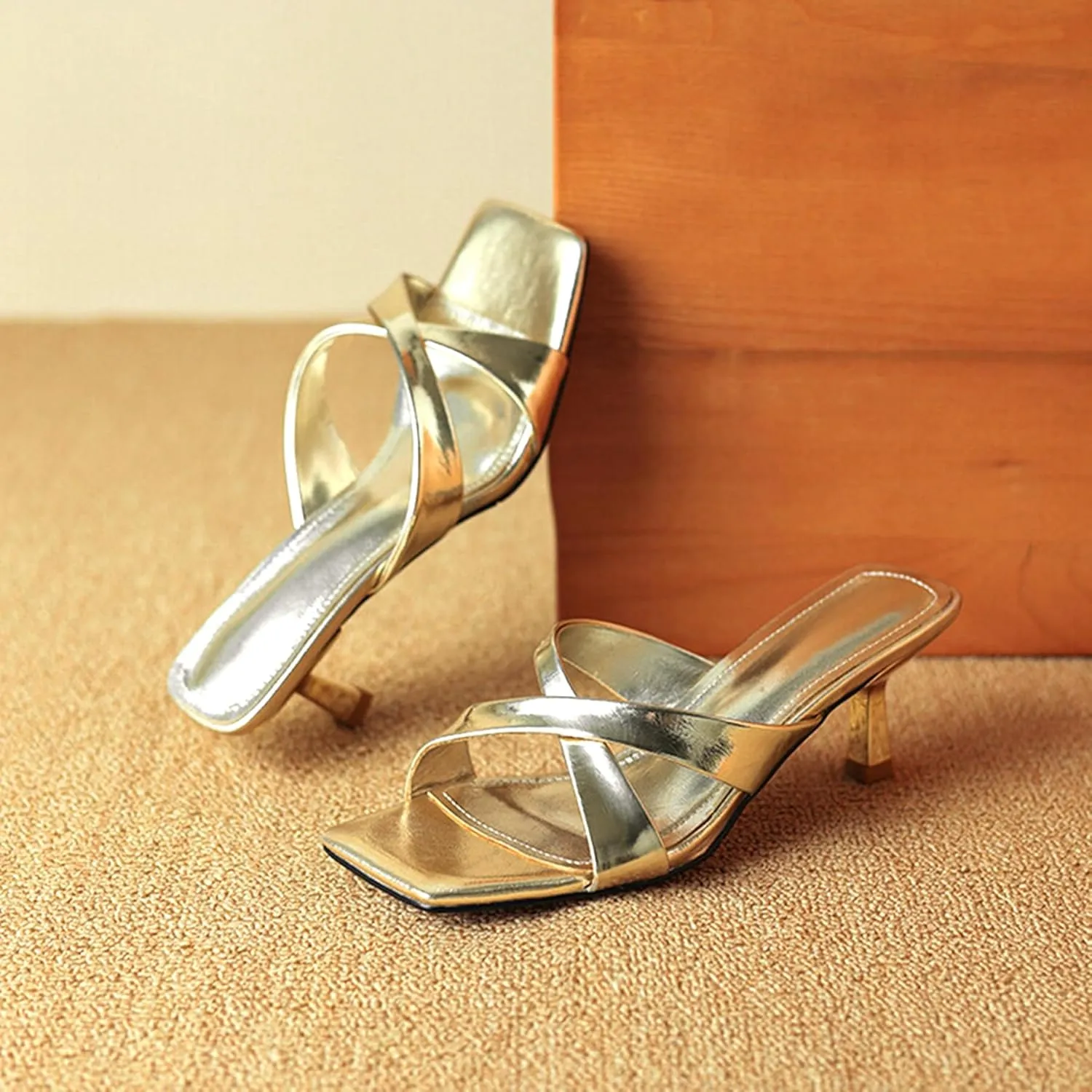 Womens Kitten Heel Thong Sandals Flip Flops Slip on Square Open Toe Slippers Low Stacked High Heels Mules for Party Drees Big Size Shoes