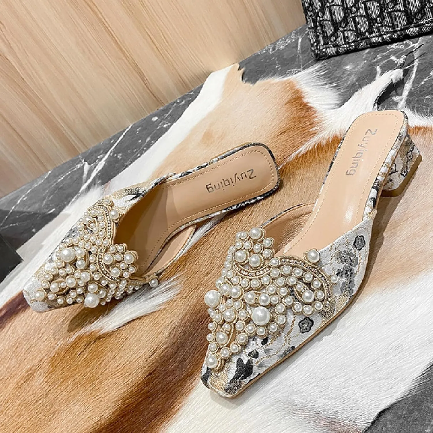Women's Pearl Print Leather Low Heels Mules Fashion Comfortable Closed Pointed Toe Slip on Block Heel Backless Pumps for Party Prom Date Wedding Dress Slides