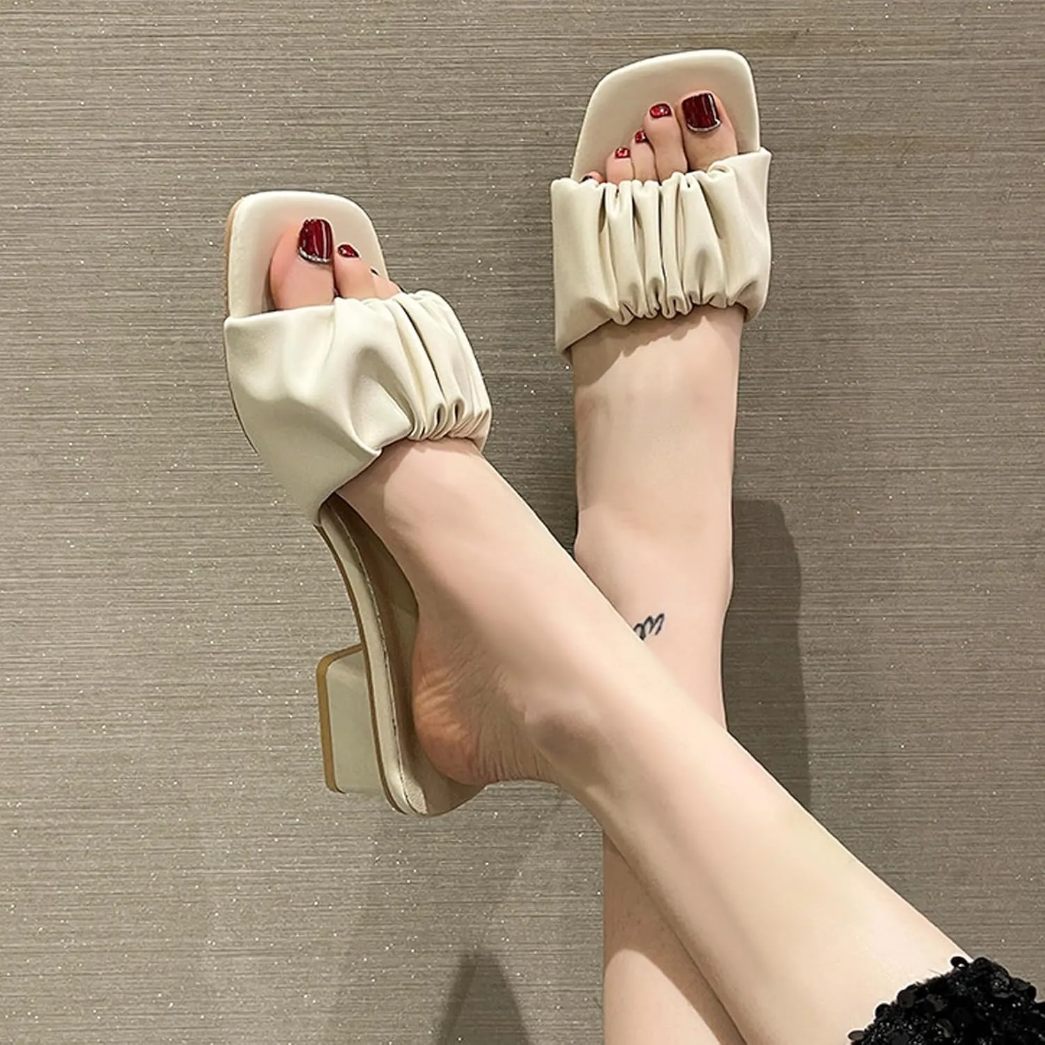 Women's Square Open Toe Low Chunky Heel Mule Sandals,Fashion Pleated Design Slip-on Block Heel Slides Sandals Lightweight Comfort Dress Sandals