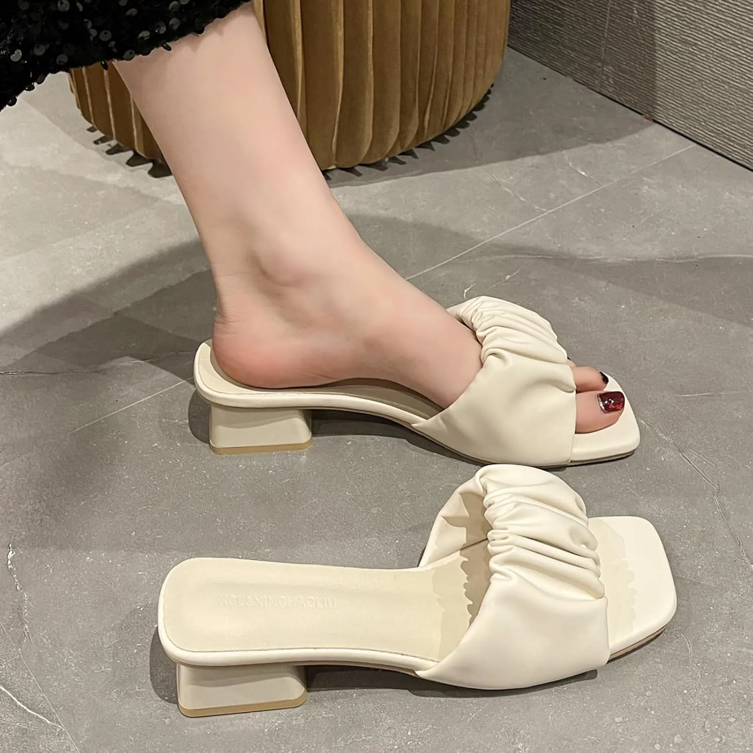Women's Square Open Toe Low Chunky Heel Mule Sandals,Fashion Pleated Design Slip-on Block Heel Slides Sandals Lightweight Comfort Dress Sandals